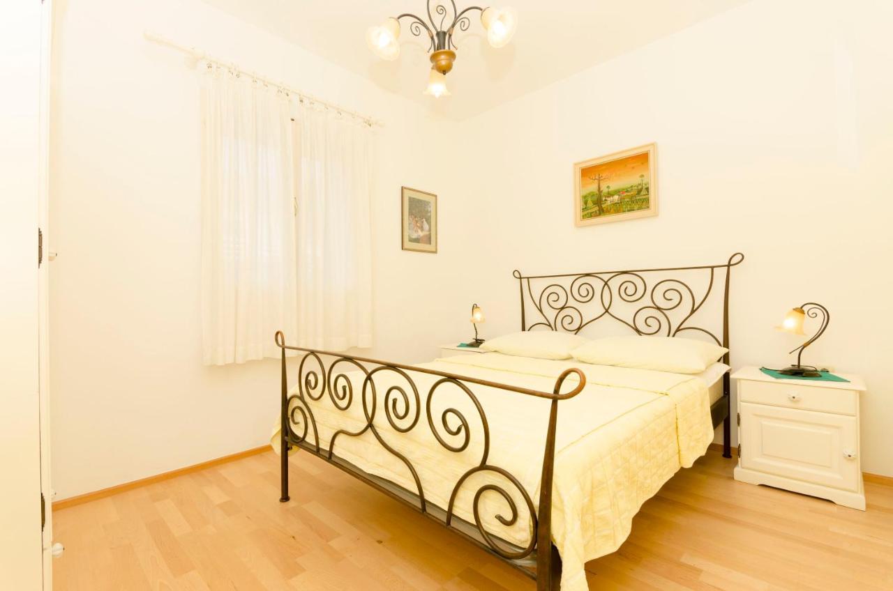 Apartments Simon Бол Екстер'єр фото