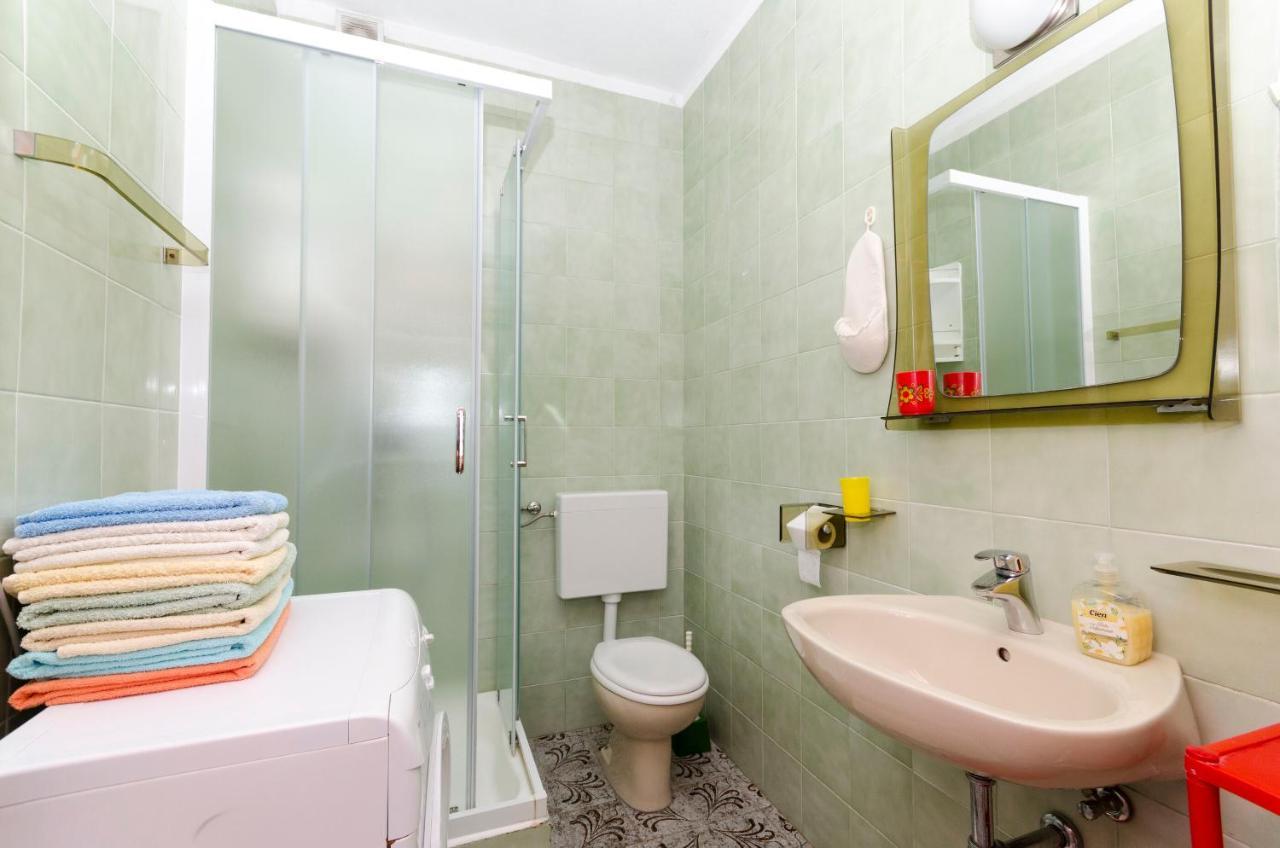 Apartments Simon Бол Екстер'єр фото